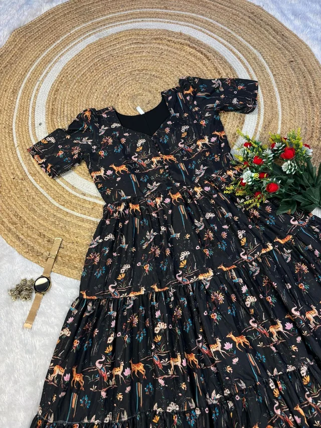 Wild Flora – Kalamkari Maxi Gown - M, Black