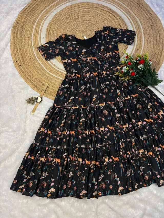 Wild Flora – Kalamkari Maxi Gown - L, Black