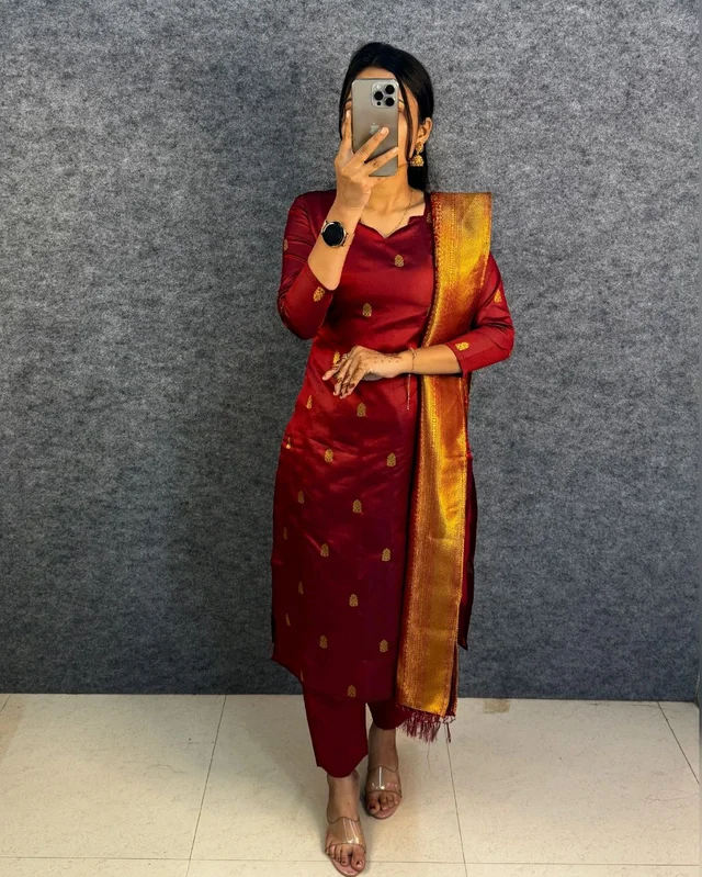 Diya – Premium Banarasi Silk 3-Piece Set
