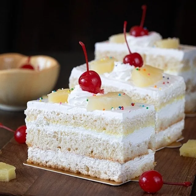 Pineapple pastry