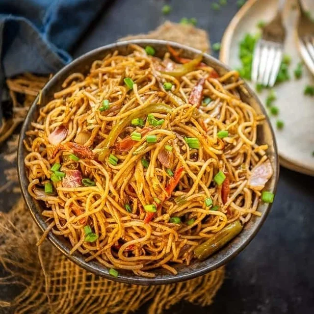 Veg Hakka Noodles – Spicy, Fresh & Indo-Chinese Flavour