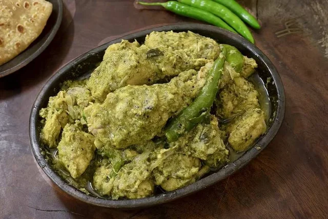 Green Chilly Chicken