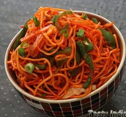 Chicken Egg Schezwan Noodles Sv