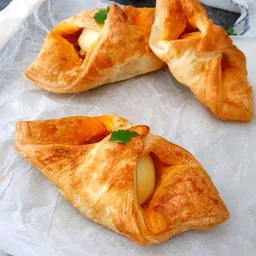 Egg puff Delight