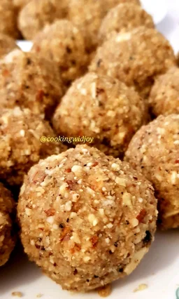 Goundh Laddu - 1Kg