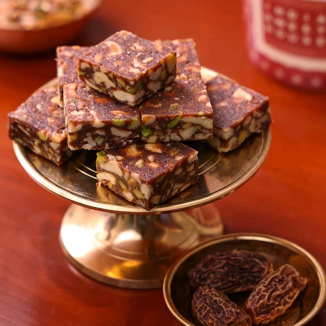 Khajur Burfee - 1Kg