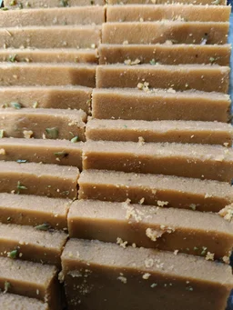 Cream Burfee - 1Kg