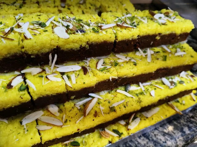 Cadbury Kalakand (yellow) - 500gm