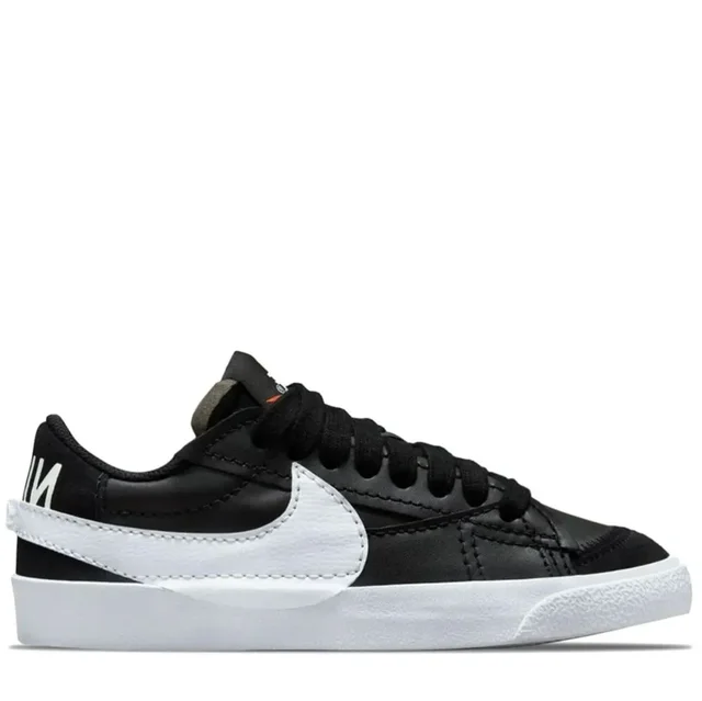 Blazer Low 77 Jumbo Black - UK 9