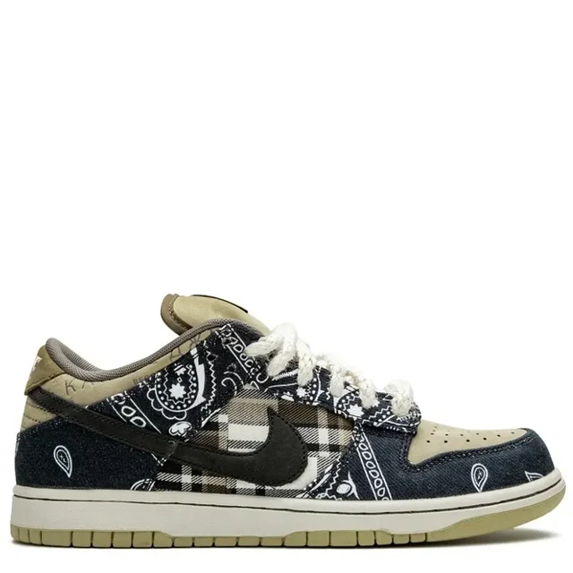 Dunk Low Travis Scott - UK 9