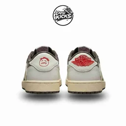 Travis Scott Reverse Mocha - UK 8