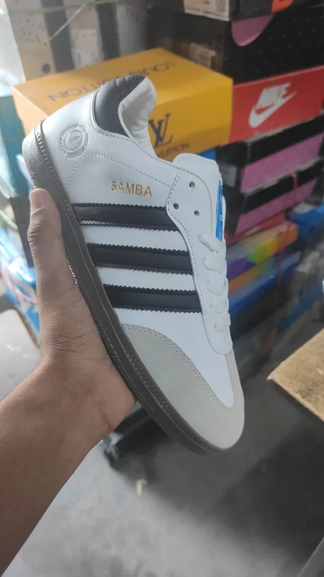 Adidas Samba White - UK 6