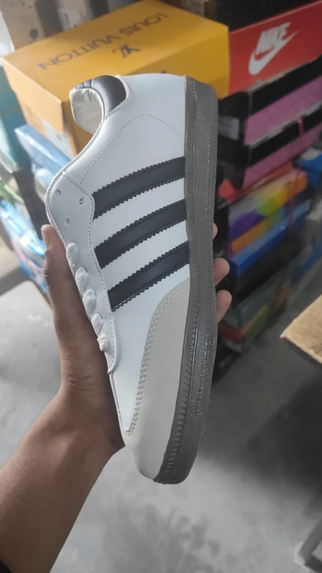 Adidas Samba White - UK 6