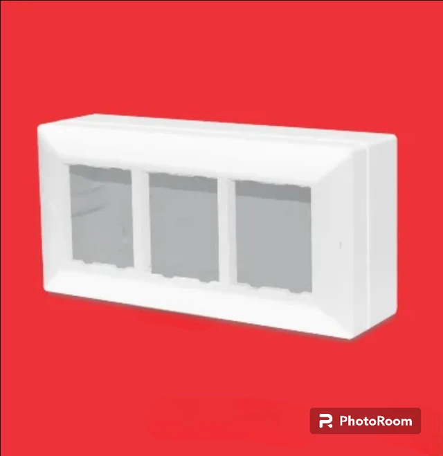 SURFACE 6 MODULAR GANG BOX - WHITE