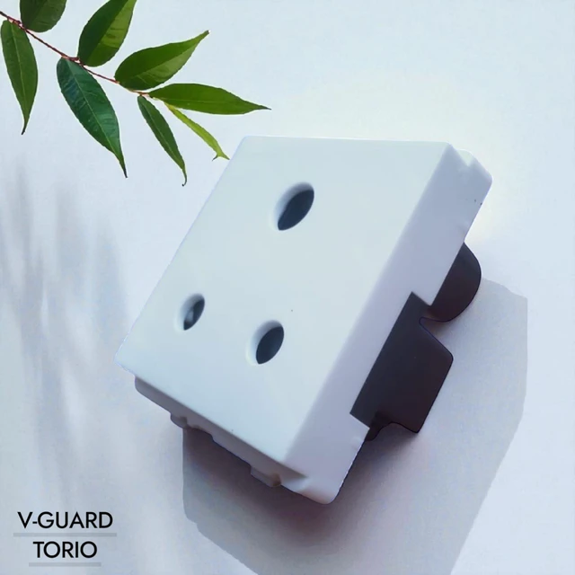 6A. 3 PIN SOCKET -2M ( WHITE )