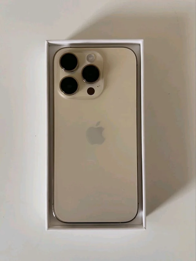 iPhone 14 Pro Max – 256GB – Fresh Condition