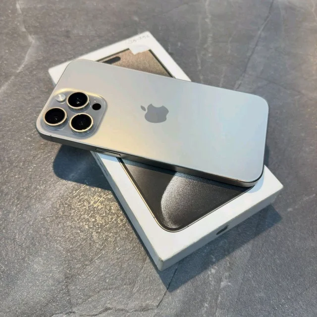 iPhone 15 Pro Max – 256GB – Fresh Condition