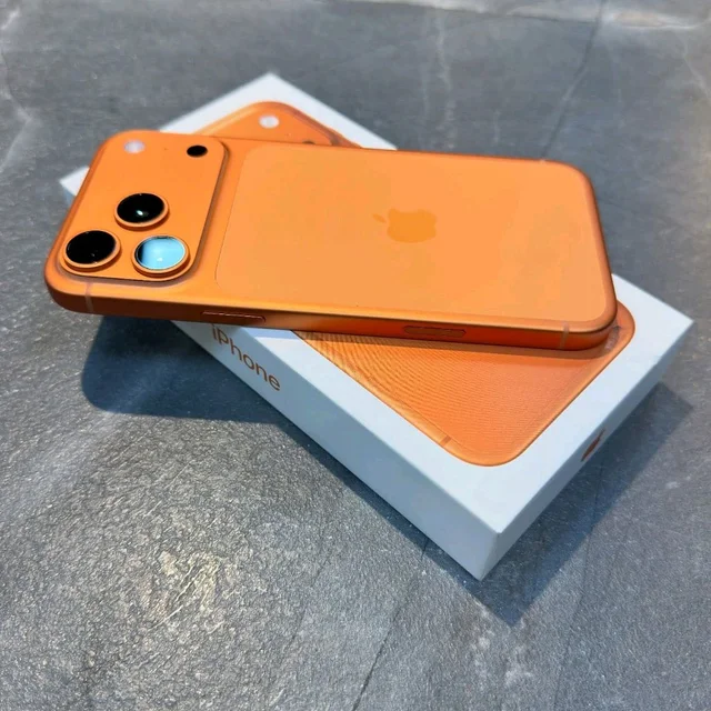 iPhone 17 Pro Max – 256GB – Fresh Condition