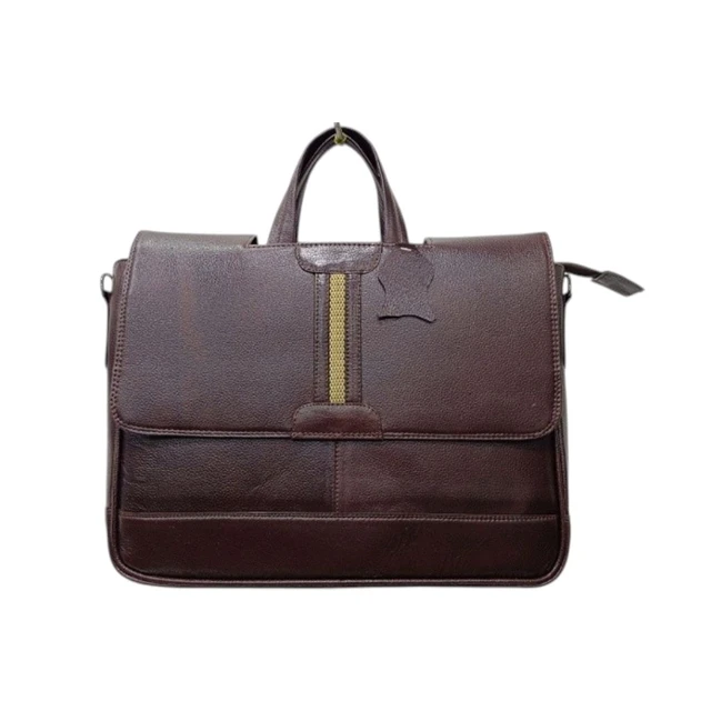 STEPSCART Royal Edge Leather Messenger Bag - Size: 15.5 Inches, Brown
