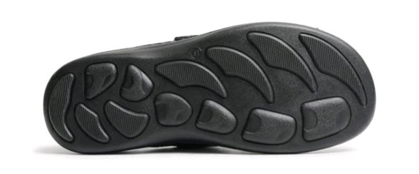 SmoothStep Leather Sandals - 6, Black