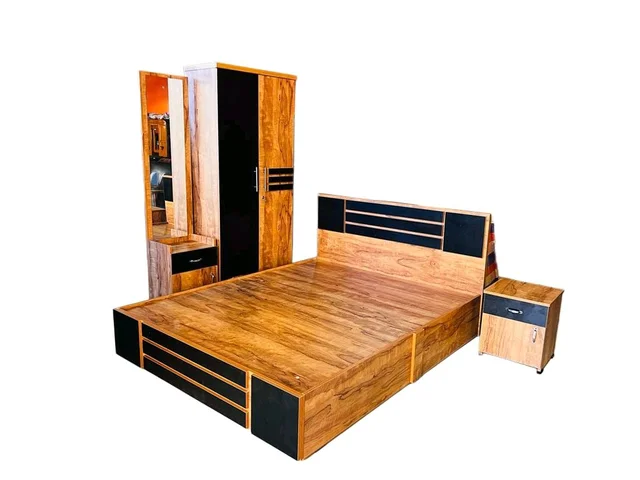BEDROOM SET- 4 ITEMS