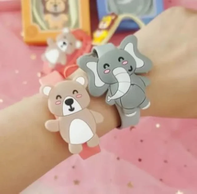 Anti mosquito bracelet, mosquito repellent, insect protection hand band Child cartoon Panda Elephant Lion (Random Animals)