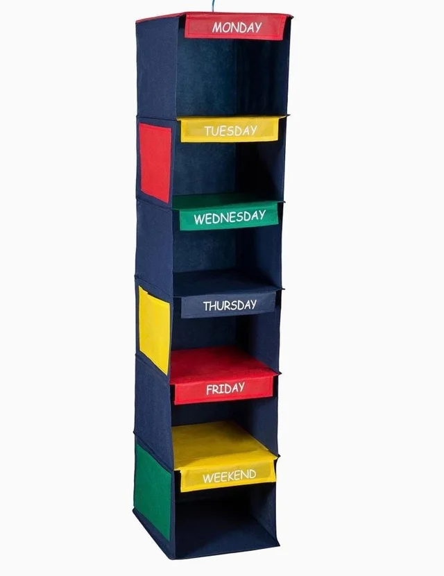 Hanging weekly organizer