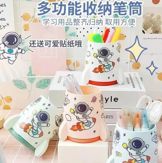 Space diy pen stands