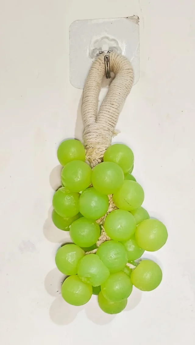 New arrival Hanging soaps in grapes in red n green color Premium quality