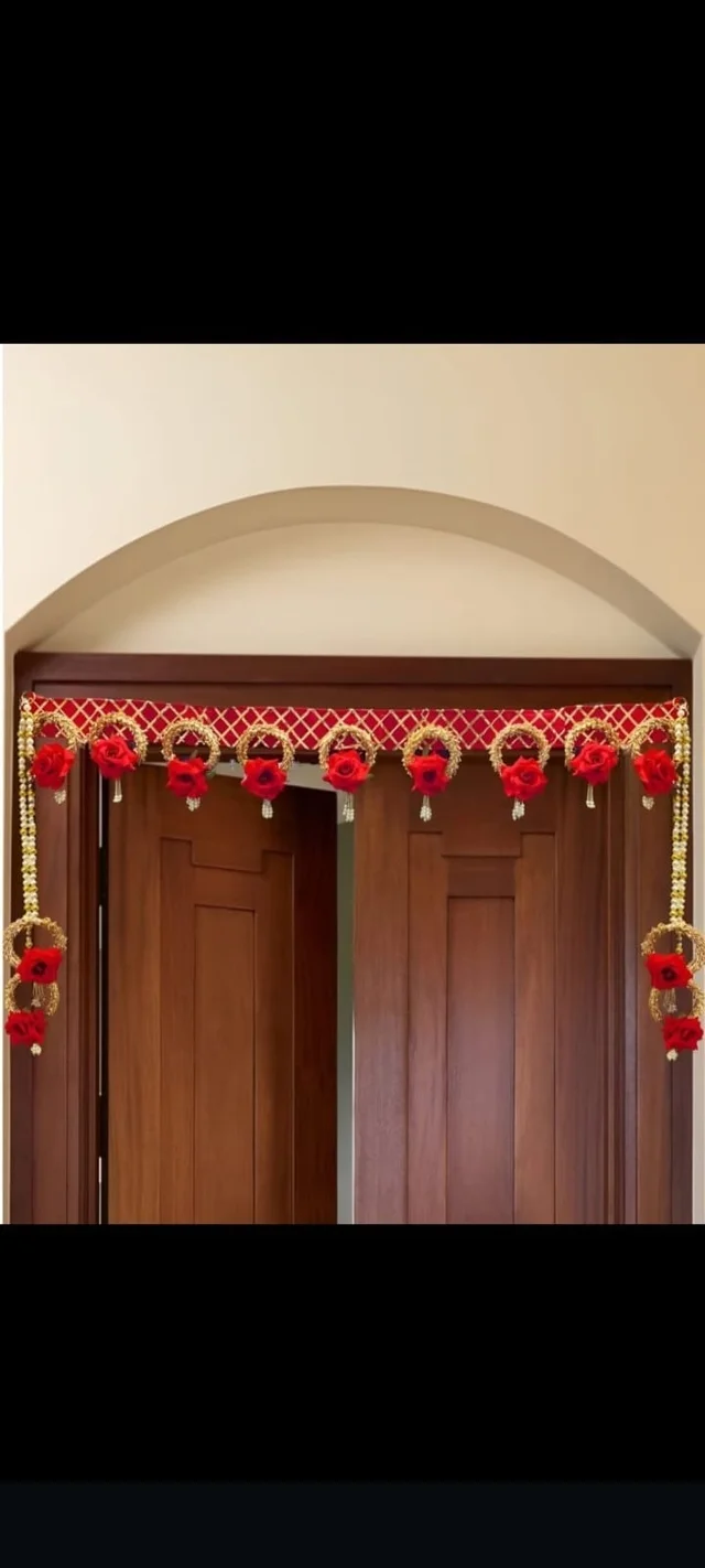 New rose bandanwar with hangings