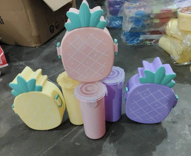 very fast selling Best for kanjak gifting Pineapple plastic lunch box with a sipper combo