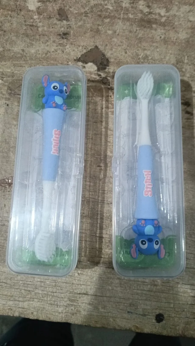 Toothbrush in capybara, kuromi and stitch theme Color random only - Stitch