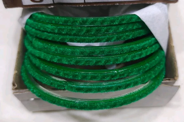 Velvet Glass Bangle (24pcs.) Box