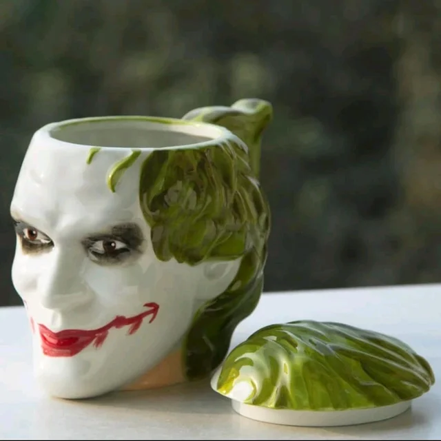 KV3096-T44 3D Ceramic Joker Mug
