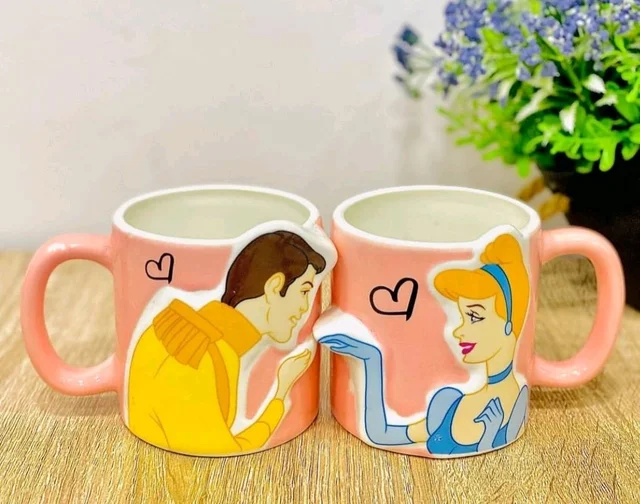 KV5537-P1-T48 CINDERELLA & PRINCE CHARMING COUPLE MUG SET