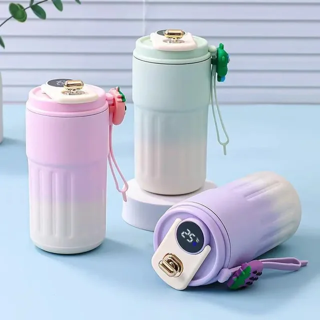 Smart Coffee Thermos With A Build In Temperature 