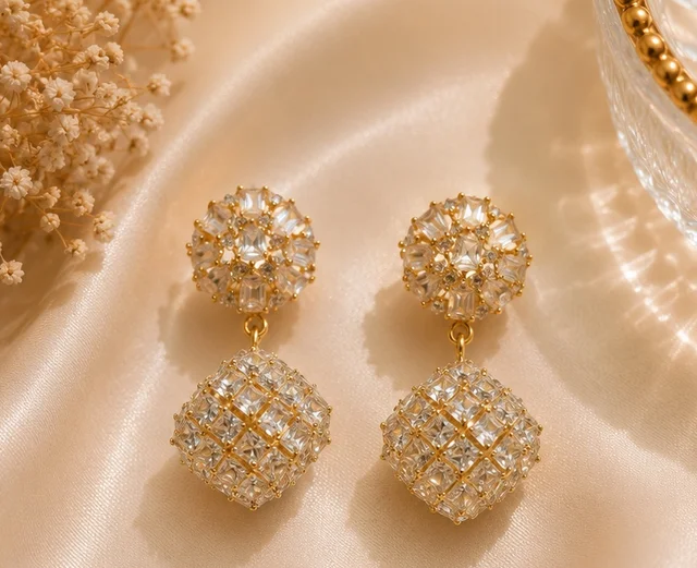 Circle With Square Diamond 