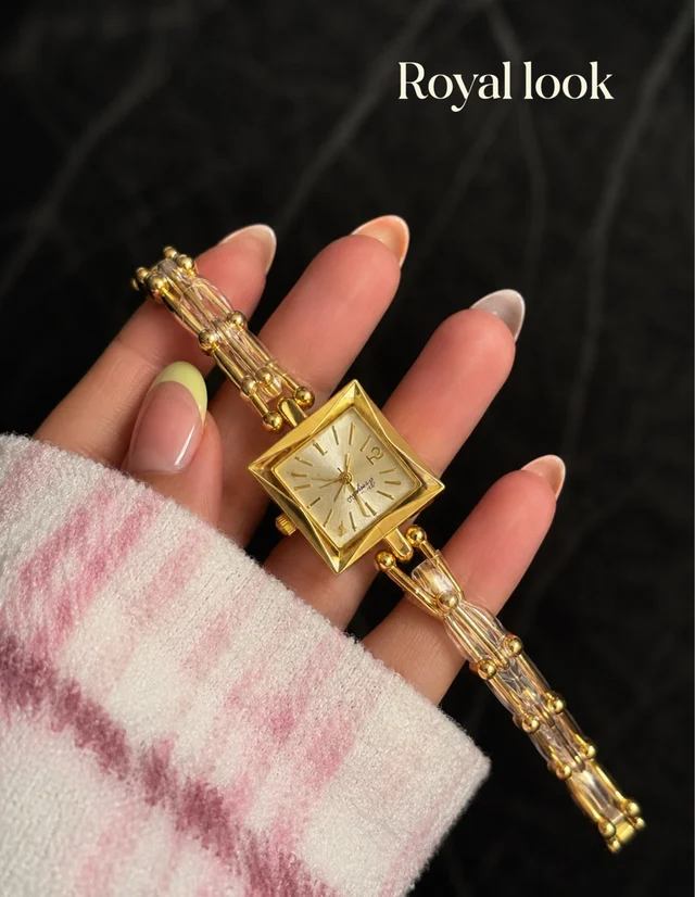 Anti Tarnish Royal Look Vintage Watch 