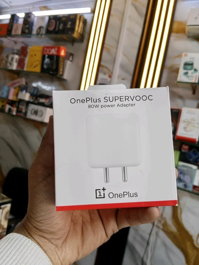 Oneplus Charger.    In Warranty 6 Month 