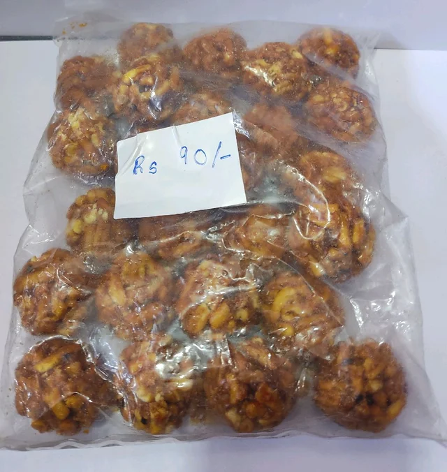 Jade Sev Ladu (जाडे शेव लाडू)
