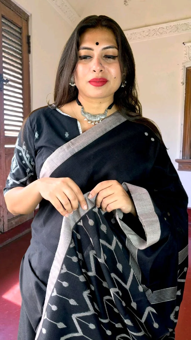 APARAJITA Khadi Cotton Handloom Saree