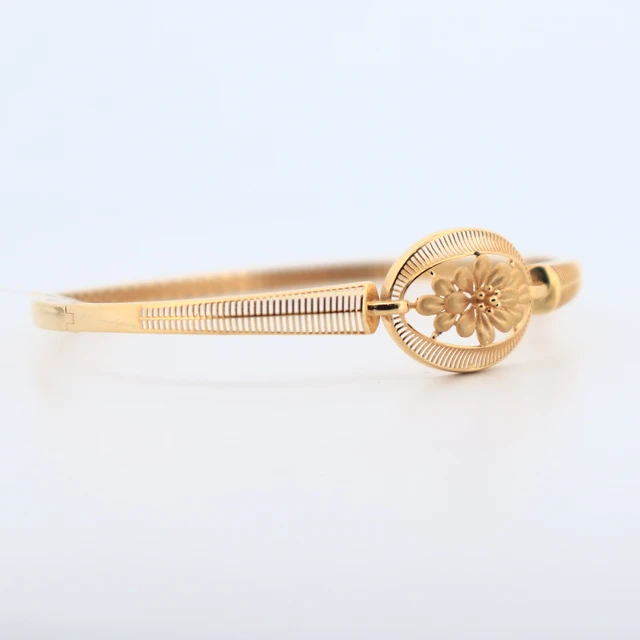 9 Karat Bracelet 