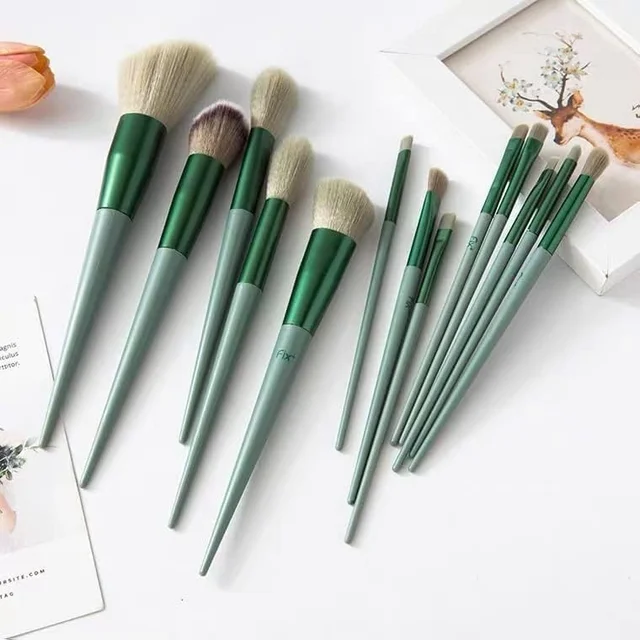 13 Pcs Professional Makeup Brush Set with Pouch – Soft Synthetic Bristle Beauty Brushes for Face & Eyes