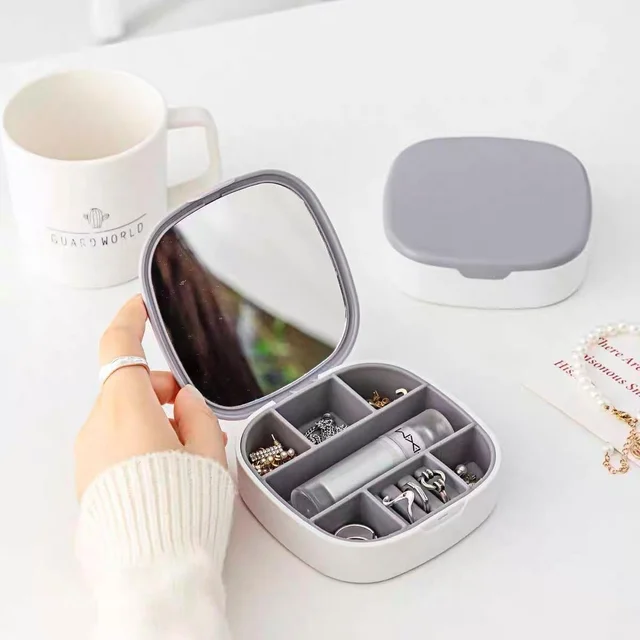 Small Plastic Jewelry Organizer Box – Portable Clear Multi-Grid Storage Case for Rings, Earrings & Craft Beads