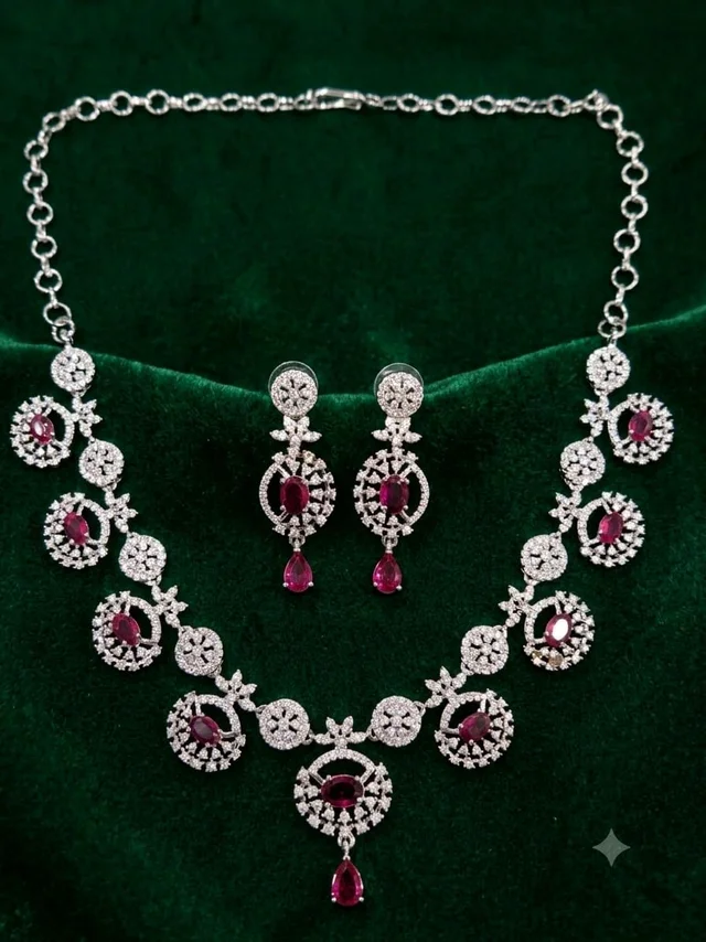 Regal Bloom Pendant Necklace Set