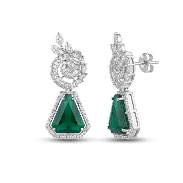 Shiny Gold Art And Jewellery Trending Jewellery Design Earring - Japanese Laurel