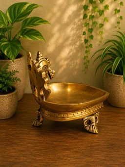 GS Decors Brass Sangu Chankara Namam Diya 4.5''