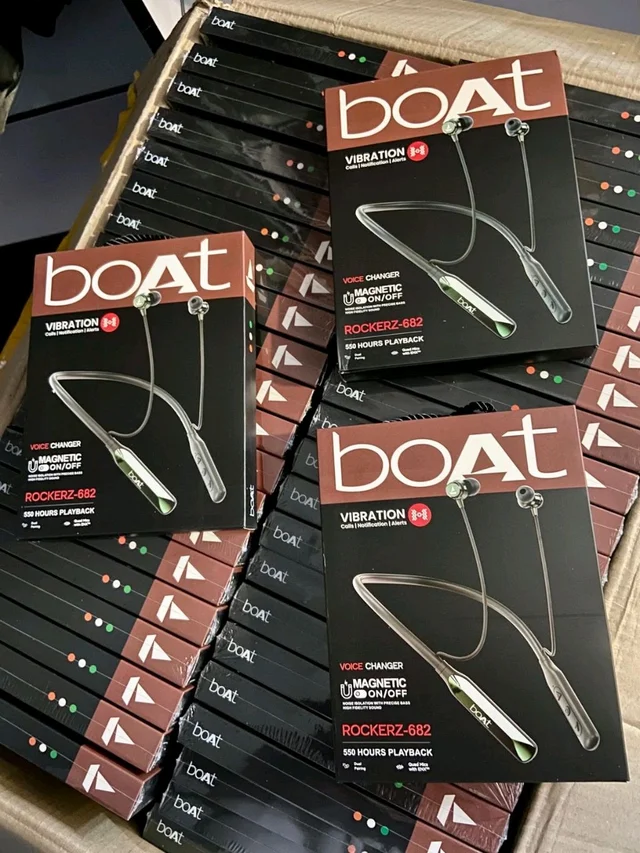 Boat Rockerz 682 Magnetic on off+ Vibration +Double box Packing Og Quality Sound Best Quality 