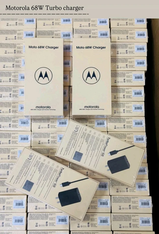 MOTOROLA 68W GAN FAST HIGH SPEED CHARGING OG HIGH QUALITY USB TO C BEST QUALITY 
