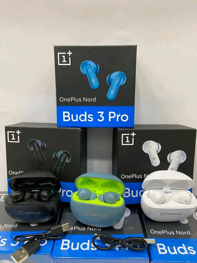One plus (Nord3)  Pro 3Hard box 1st quality Extra Bass Sound 1by1 Lamination 200 PCs ctn Heavy Sound Quality 